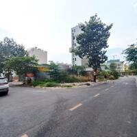 Bán 1800m2 đất thổ cư Lã Xuân Oai Q9. Xây cao tầng. Giá 40tr/m2