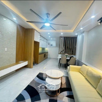 Bán Nhà Phố Bồ Đề 32.8M2, 5 Tầng, Mặt Tiền 3.9M, 9.8 Tỷ