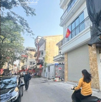 Bán Nhà Phố Bồ Đề 32.8M2, 5 Tầng, Mặt Tiền 3.9M, 9.8 Tỷ