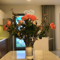 Bán Căn Góc 118M2 - 3 Phòng Ngủkosmo Tây Hồ,View Hồ Tây, Có 1 Slot Gửi Ô Tô ,Full Nội Thất. Liên Hệ: 0934597119