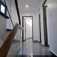 CĂN GÓC - 3 TẦNG - ĐỘC LẬP - Ô TÔ ĐỖ CỬA - TẠI ĐỒNG HOÀ - PHÁP LÝ ĐẦY ĐỦ