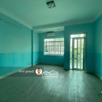 Nhà Khu Trung Tâm Hànhh Chính Dĩ An, Sổ Riêng Hoàn Công, Gần Big C Go, 2360 Dĩ An Bình Dương