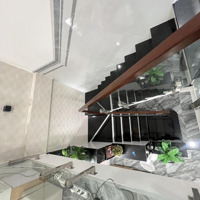 Nhà Đẹp Tặng Full Nội Thất Cao Cấp - Đường Xe Tải Tránh Nhau - Hoàn Công _ Tăng Nhơn Phú A