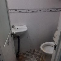 Cho Thuê Nhà Nguyên Căn Tiền Đường Hoàng Diệu, Quận 4