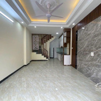 Bán Nhà Bát Khối - 35M2 - 5 Tầng- 100M, Đường Cổ Linh,Aon,Cầu Vĩnh Tuy -Đóng Đầu Cầu Trần Hưng Đạo,