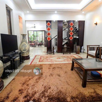 Bán Biệt Thự Vinaconex3 Lô Góc Kinh Doanh 2 Mặt Phố Lớn 220M Xây 5 Tầng Nổi 1 Hầm Giá Tốt Nhất