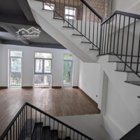 Cho Thuê Cả Căn Louis Đã Hoàn Thiện Đẹp Tầng 1, 2 Giá Bán 20 Triệu/ Tháng. Liên Hệ: 0929100622