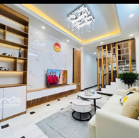 Hàng Hiếm Giá Ngon Nhanh Thì Còn Ạ ! Nhà Mới Xuân Thuỷ, Oto,40M2X6T 2 Thoáng, Kd Đỉnh, Giá 15.X Tỷ