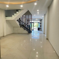 10 Triệu/Tháng - Nhà ( 5M X17M =85M2 ) 3 Tầng 4 Phòng 5 Vệ Sinhgara Xe Hơi Đường 9M P.long Trường, Q.9