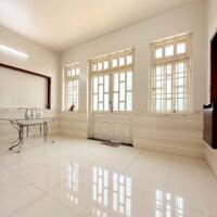  BÁN NHÀ 3 TẦNG BÙI VĂN NGỮ, Q12, 100M2 NGANG 5MNỞ HẬU, HẺM NHỰA 10M – GIÁ 8.4 TỶ 