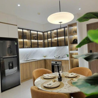 Cần Bán Nhanh Căn 1 Phòng Ngủ+ 1 Elysian Giá Chênh Nhẹ, Chiết Khấu Cao, Tầng Thấp View Hồ Bơi, Nội Khu