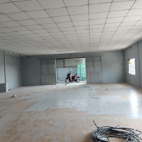 Cho Thuê Nhà Xưởnngmặt Tiềnđường Dương Công Khi Hóc Môn,Diện Tíchxưởng 400M2, Giá 17 Triệu/Tháng