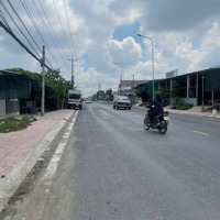 Lô Đất Nằm Mặt Tiền Đường Rộng 8M , Ngay Thị Trấn Cần Giuộc , Diện Tích Lớn 150M. Giá Chỉ 760 Triệu.