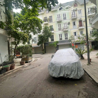 Bán Gấp Nhà Kdt Đô Nghĩa _Sát Bệnh Viện Nhi_ Trường Đại Học Phenika,...