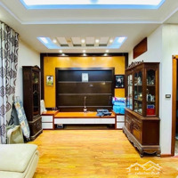 Bán Nhà Phố Nguyễn Văn Huyên - Cầu Giấy .Diện Tích43M Xây 5 Tầng To Đẹp Giá Bán 8,2 Tỷ.