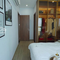 Siêu Phẩm Căn 1 Phòng Ngủ52M2 Suất Nội Bộ Siêu Đẹp Tầng 18, Hướng Đông View Nội Khu Hồ Bơi Tràn Bờ.