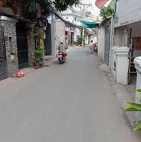 Bán Nhà Riêng _ Phạm Văn Đồng _ 5 *17 M _ Giá Bán 6, 9Tỷ