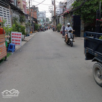 Bán Nhà Riêng _ Phạm Văn Đồng _ 5 *17 M _ Giá Bán 6, 9Tỷ