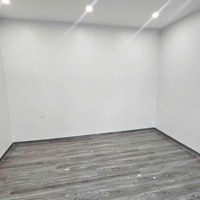 Chỉ 750 Triệu Cho Căn Nhà 2 Tầng Xây Mới Tinh Phố Lãm Hà. Nhà 2 Tầng - 2 Ngủ. Tiện Ích Đầy Đủ.