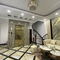 30M Ra Phố , Ba Gác Tránh , Thang Máy , Quan Nhân Thanh Xuân 35M2 7Tầng , 8.7 Tỷ .
