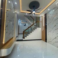 Bán Nhà trung tâm 1 mê Phan Bội Châu - Quy Nhơn dt 43m2 giá 2tỉ 850