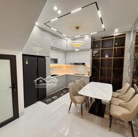 Bán Nhà Hoàng Cầu 39M 5 Tầng Ô Tô Vào Nhà 2 Mặt Ngõ Cách Phố Chỉ 10 Bước Chân!