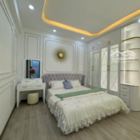 Bán Biệt Thự Tại Phạm Hữu Lầu, Phú Mỹ, Q7, Hcm Giá Tốt Chỉ Với 9,19 Tỷ, 110M2