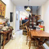 Đẹp! Nhà Tôn Thất Tùng, 42M, Nhỉnh 9 Tỷ, Vị Trí Đắc Địa, Ngõ Rộng, Thoáng, Sổ Vuông, Gần Ô Tô