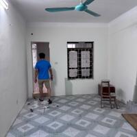 Cho thuê căn hộ Tập thể tầng 3 Kim Liên 60m2, 2 ngủ 7.5 Triệu
