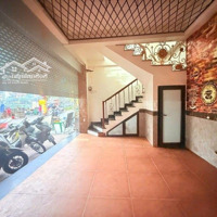 Chính Chủ Tôi Bán Nhà Em Mặt Phố Đội Cấn Vui Hồ 30M2 Xd 7 Tầng Kinh Doanh Giá Hợp Lý Nhất Khu Vực