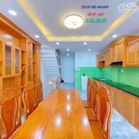  Bán Gấp Nhà Phố Nguyễn Duy Trinh, Quận 2 _ 118 m2 _ 2 Tầng 4 Pn _ Hướng Nhà Sinh Tài Lộc.