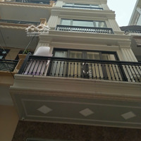 Cực Hiếm, Nhà Phân Lô, Ô Tô Đậu Cửa, 6T Cao Thoáng, Phố Trần Quốc Hoàn, Cầu Giấy, Giá Nhô 8 Tỷ
