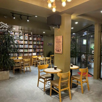 Cho Thuê Nhà Mặt Phố Giảng Võ, Đống Đa, Diện Tích: 220M2, Mặt Tiền 20M, View Đẹp.