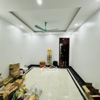 Chủ Cần Bán Gấp Nhà Đẹp Ở Ngay Khu Dân Trí Cao - Bạch Mai 50 M ,Mặt Tiền4,5 M , Giá Bán 8.5 Tỷ