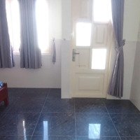 Cho Thuê Nguyên Căn Nhà Trung Tâm Q3.Diện Tích30M2
