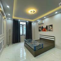 Cho thuê nhà phố Văn Cao, DT: 58m2, 4 phòng ngủ.