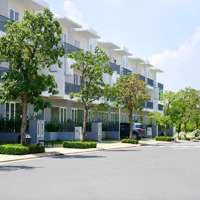 Cho Thuê Gấp Bt 4 Phòng Ngủ 110 Triệu, 186M2 Tại Đường 990, Q9, Tp. Hcm