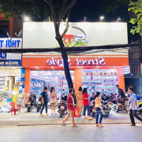 Trệt Lầu Trưng Bày Siêu Vỉa Hè Vị Trí Đắc Địa Cạnh Coopmart Quang Trung
