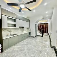 Bán nhà ngõ 31 Phan Đình Giót cách 1 nhà ra phố 40M2 5 Tầng Full nội thất
