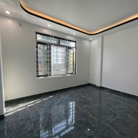 Duy Nhất Căn Nhà 3,5 Tầng Sở Dầu - Hồng Bàng Giá Siêu Hấp Dẫn Chỉ 3 Tỷ Xx. Liên Hệ: 0979087664