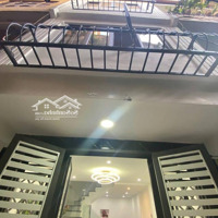 Bán Nhà Phố Vũ Trọng Phụng. Diện Tích: 30M2 4 Tầng. Ngõ To. Ô Tô Đỗ Gần Nhà. Nhà Đẹp Phân Lô. Giá: 7,3 Tỷ