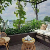 Bán Nhà Phố 1 Trệt, 2 Lầu Hoàn Công Đầy Đủ Trong Khu Compound