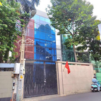 Mt Hoàng Diệu Ngay Nguyễn Văn Trỗi Phú Nhuận 9 X30M 3 Tầng Ốp Kiếng