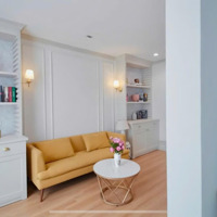 Bán Căn Hộ 215M2 Full Nội Thất Siêu Đẹp, Hướng Mát Tại Vinhomes Nguyễn Chí Thanh. Liên Hệ: 0949472555