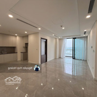Cần Bán Gấp Siêu Phẩm 3 Phòng Ngủ105M Giá Chỉ 9 Tỷ3 Siêu Hời Tại Sunshine Green Iconic-Em Hoàng 0879169988