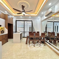 Cực Hiếm Giang Văn Minh, Ngõ Thông Kinh Doanh, Thang Máy Xịn Sò, Gần Mặt Phố,Diện Tích40M2 * 5 Tầng