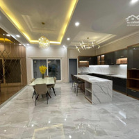 Căn Duy Nhất -Mặt Tiền Đinh Công Tráng Tân Định Quận 1.Dt:5X19M.cn:95M2. Giá Bán26,5 Tỷ, 7 Phòng Ngủ 7 Vệ Sinh