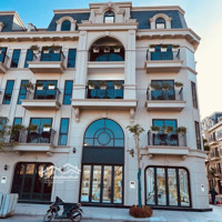 Bán Đợt Cuối Cùng Chỉ Còn 20 Cuối Cùng Ở Royal River City 80 Hạ Lý