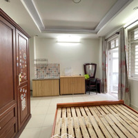 Phòng Rộng Full Nội Thất. Bancol Siêu Rộng View Nhà Thi Đấu Phú Thọ. Hẻm Xe Tải Lý Thường Kiệt, Q10