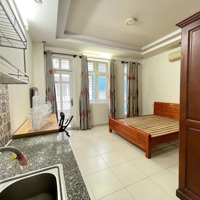 Phòng Rộng Full Nội Thất. Bancol Siêu Rộng View Nhà Thi Đấu Phú Thọ. Hẻm Xe Tải Lý Thường Kiệt, Q10